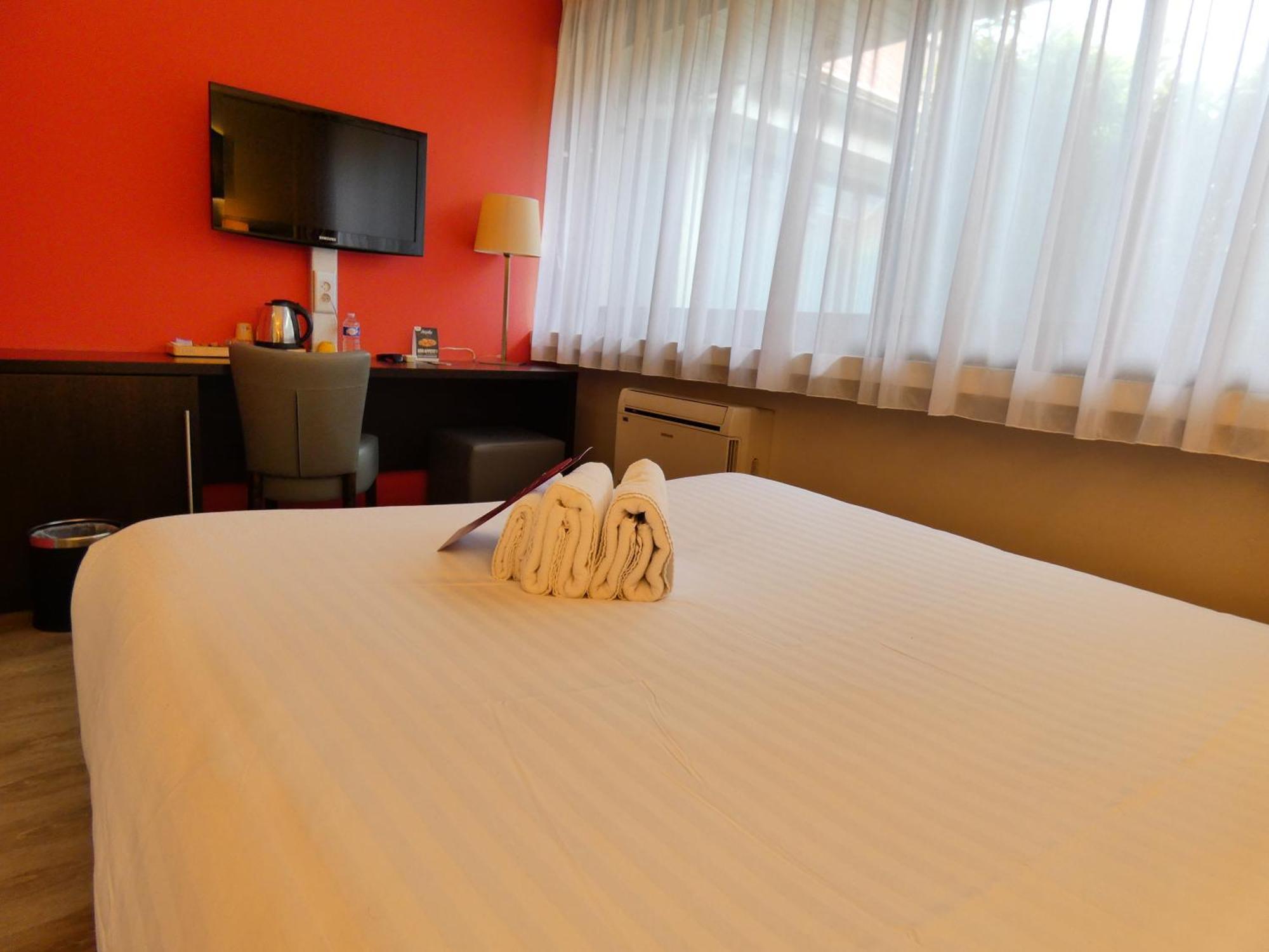 Hotel Be Guest Limoges Sud - Complexe Bg Esterno foto